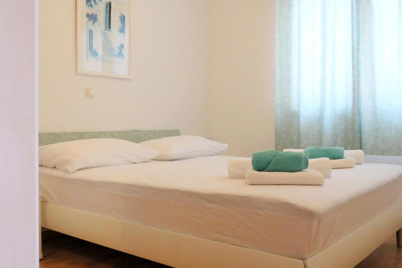 Andrea Apartments Трогір Екстер'єр фото