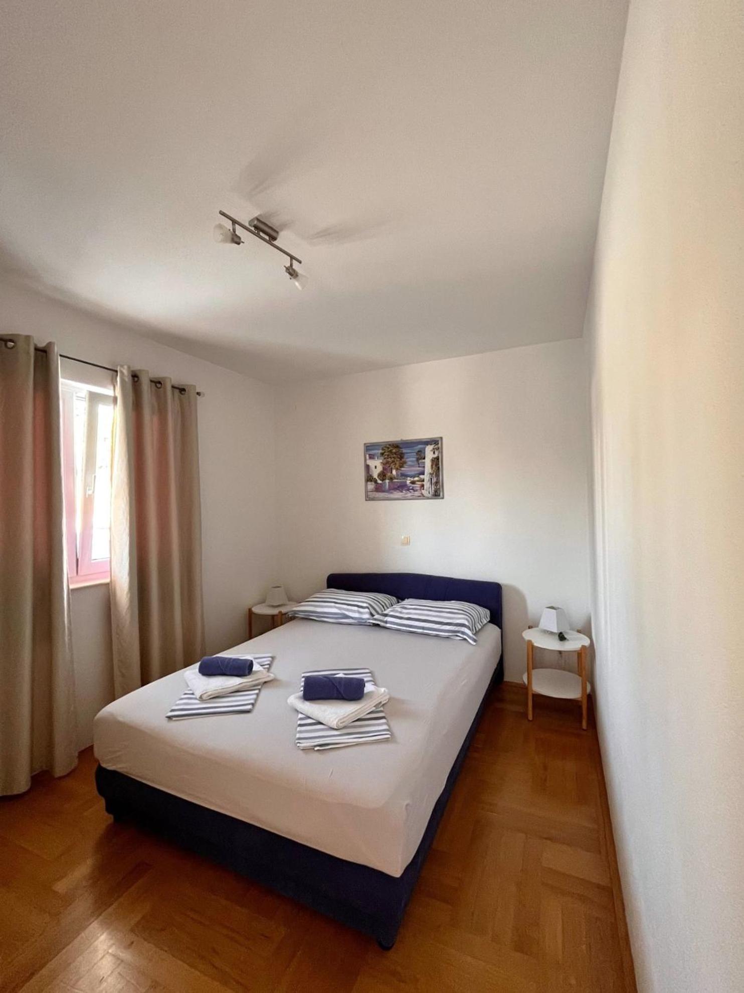 Andrea Apartments Трогір Екстер'єр фото