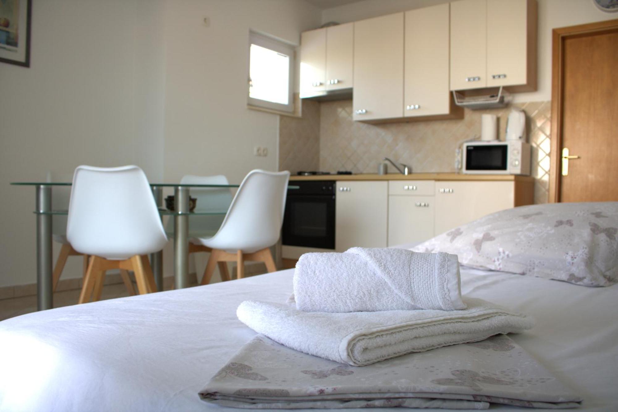 Andrea Apartments Трогір Екстер'єр фото