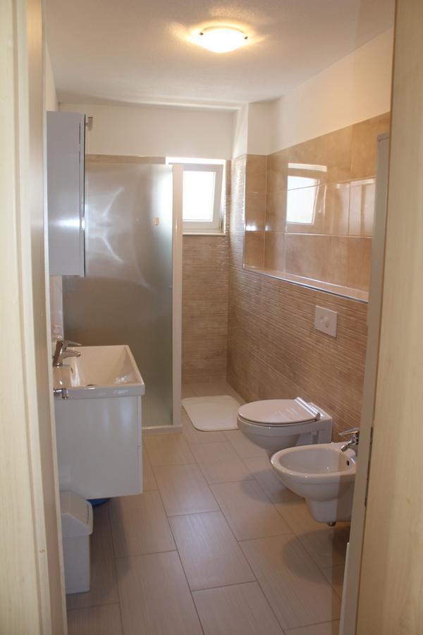 Andrea Apartments Трогір Екстер'єр фото